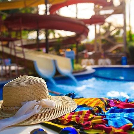 Hotel Golden Dolphin Com Cafe Da Manha! Piscinas 24H Caldas Novas Exterior photo