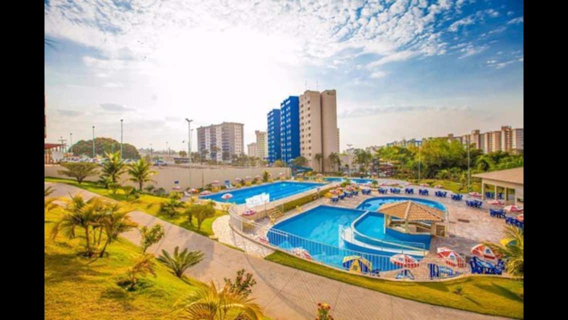 Hotel Golden Dolphin Com Cafe Da Manha! Piscinas 24H Caldas Novas Exterior photo
