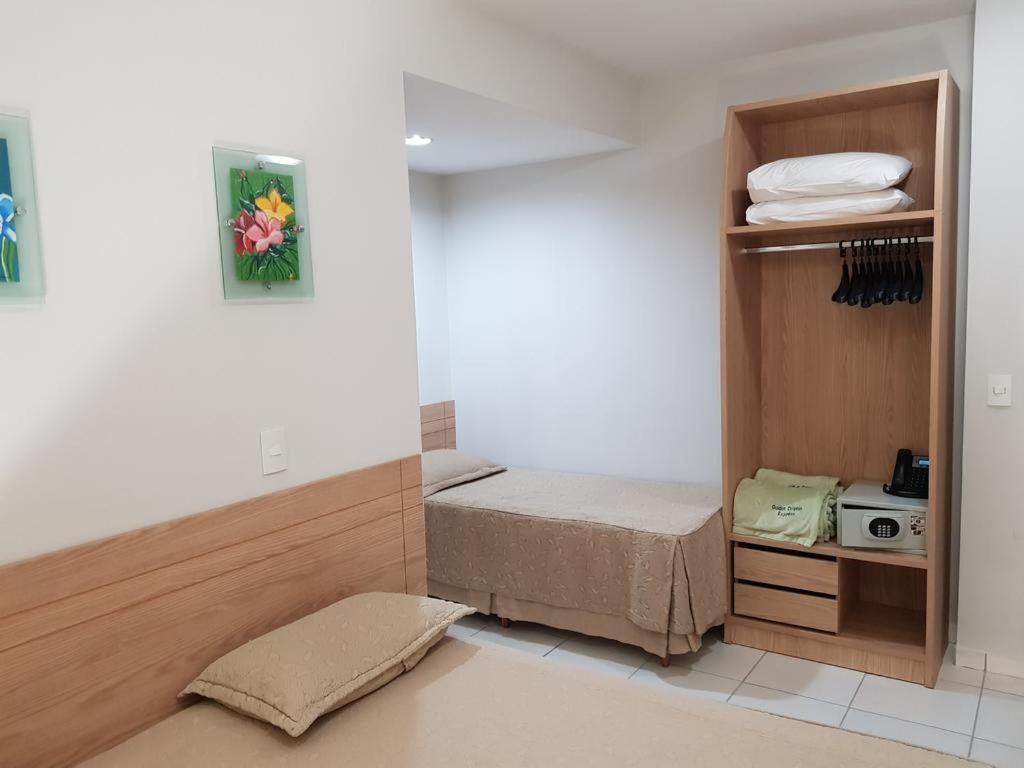 Hotel Golden Dolphin Com Cafe Da Manha! Piscinas 24H Caldas Novas Exterior photo
